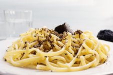 strangozzi-al-tartufo-nero-ricetta.jpg