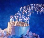 BUON COMPLEANNO CON TORTA E CANDELINE.jpg