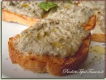 bruschette-con-crema-di-melanzane-e-philadelphia-1.jpg